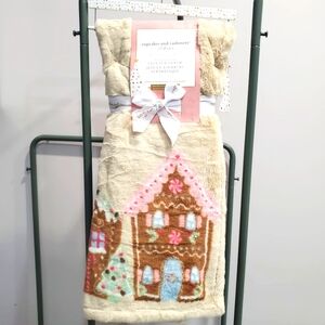 Cupcake & Cashmere Gingerbread Throw